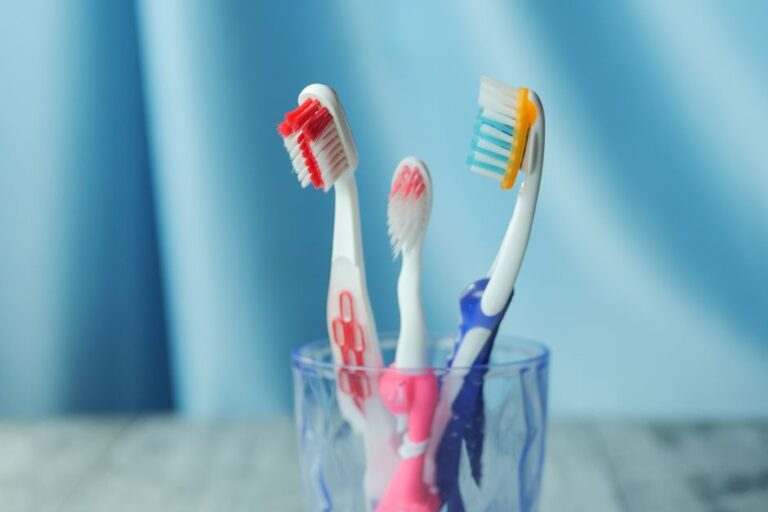 Electric Toothbrush vs Manual Toothbrush